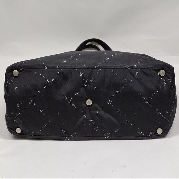 Chanel Tote From the 1997-1999 Collection by Karl Lagerfeld - Picture 5 of 10